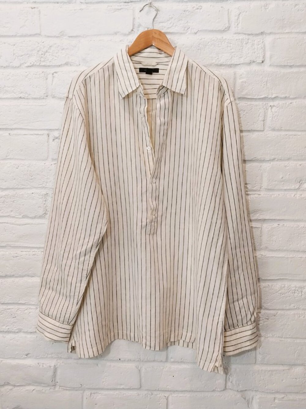 100% Linen Long Sleeve Tunic Shirt Men XL Cream Gray Striped Collared Modern Fit